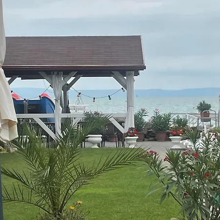 Retro Balatonvilagos Casa vacanze *